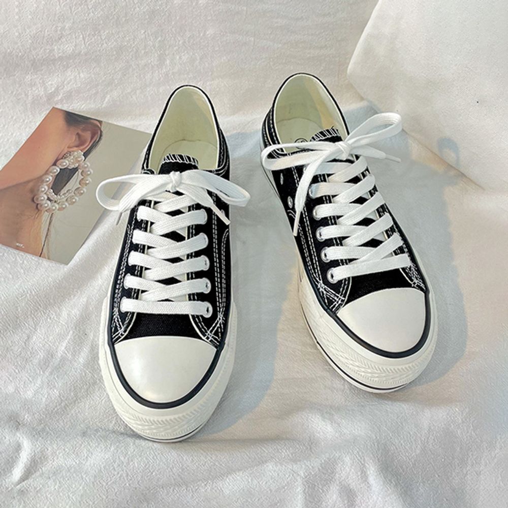 2컬러 데일리 편안한 여성 베이직 스니커즈