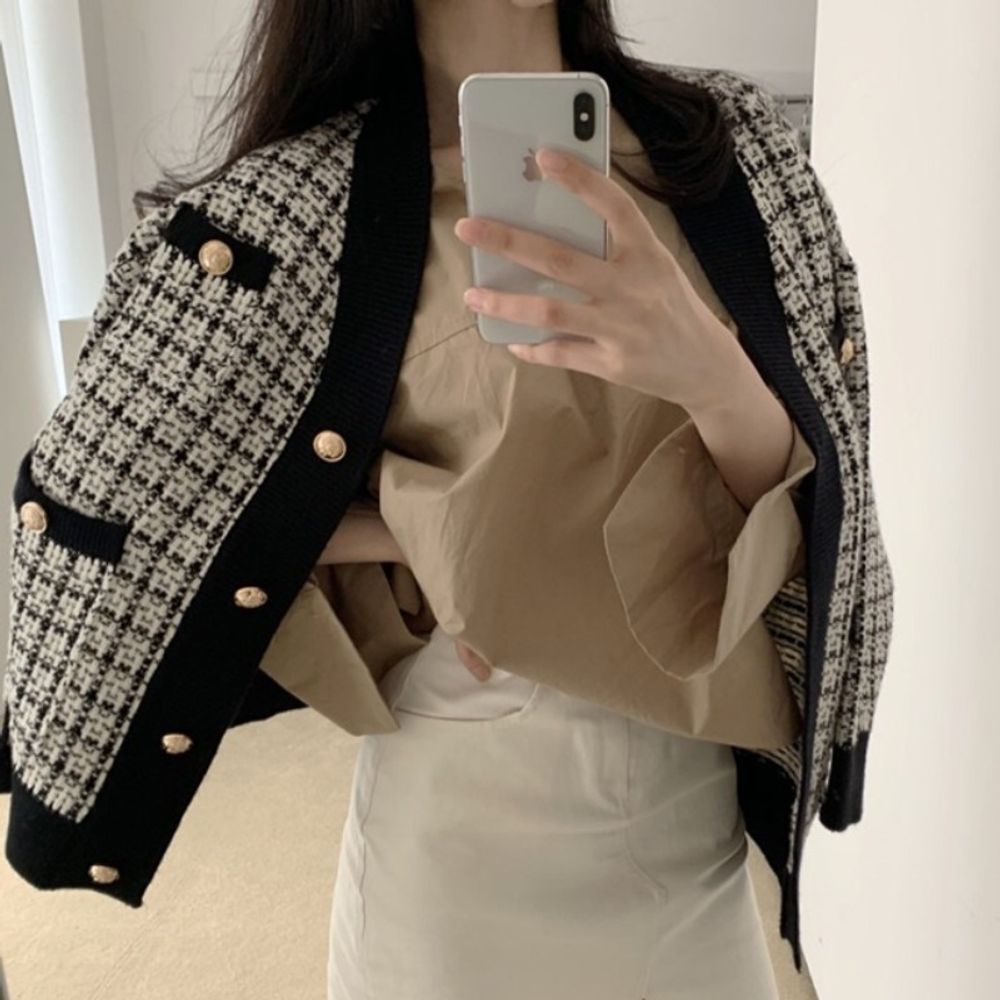 엘레강스 트위드 골드버튼 크롭 가디건