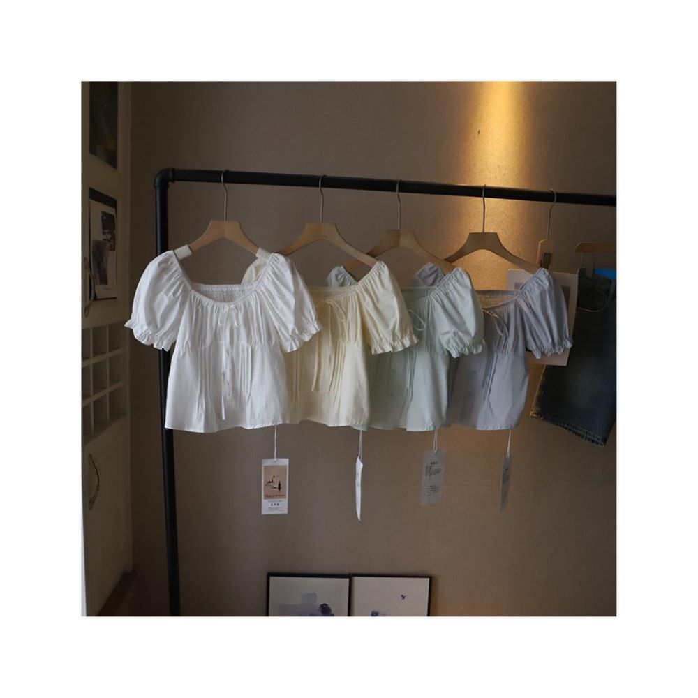 여성 러블리 셔링 스퀘어넥 반팔 블라우스