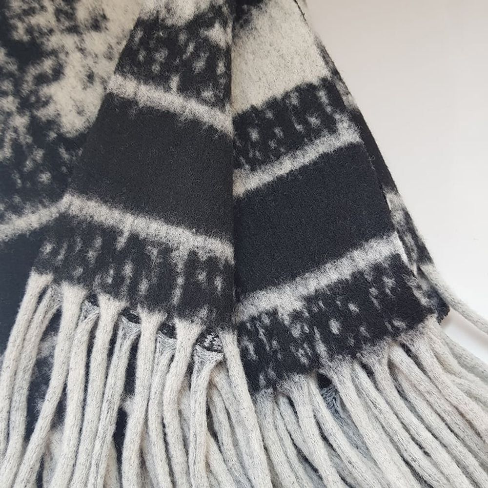 CNS 여성 겨울 숄 망토 머플러 목도리 목토시 사무실 가디건