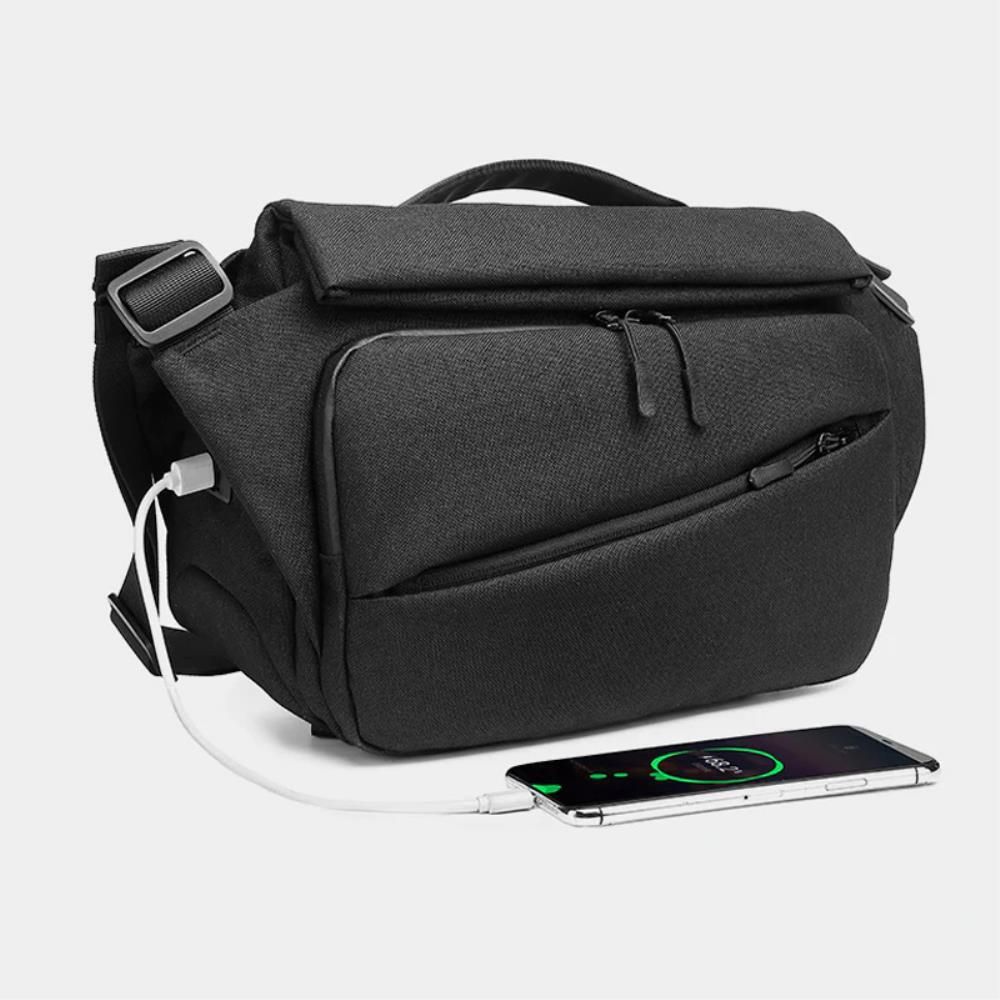 심플 멀티 포켓수납공간 남자 슬링백