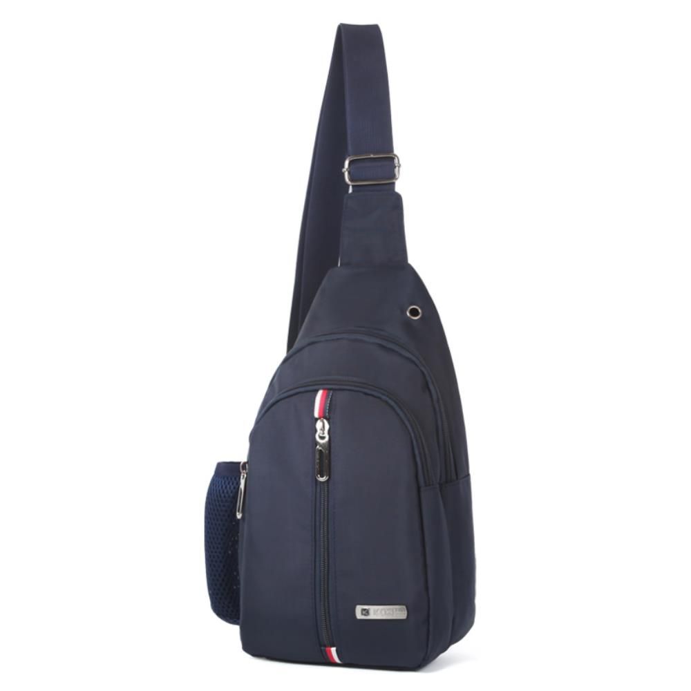 캐주얼 청바지에 어울리는 여행용 스포츠 슬링백