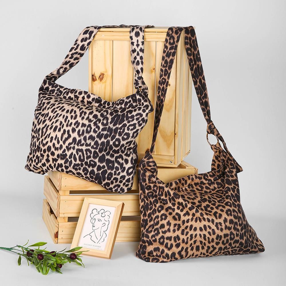 캐주얼 호피 사각 크로스백