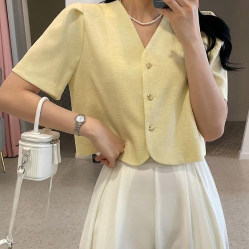 크롭 브이넥 시원하고 깔끔한 분위기를 연출해 주는 자켓