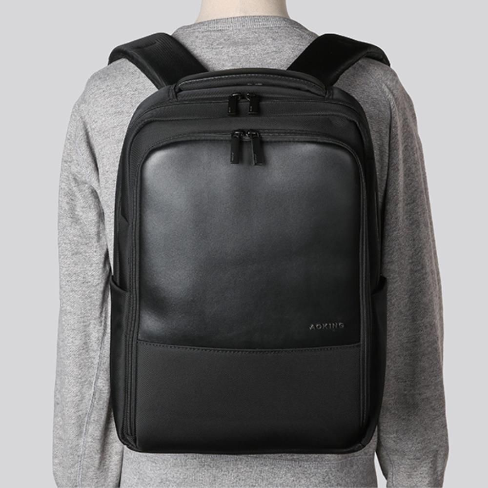 도시적인 백팩 비즈니스 대학생 가방