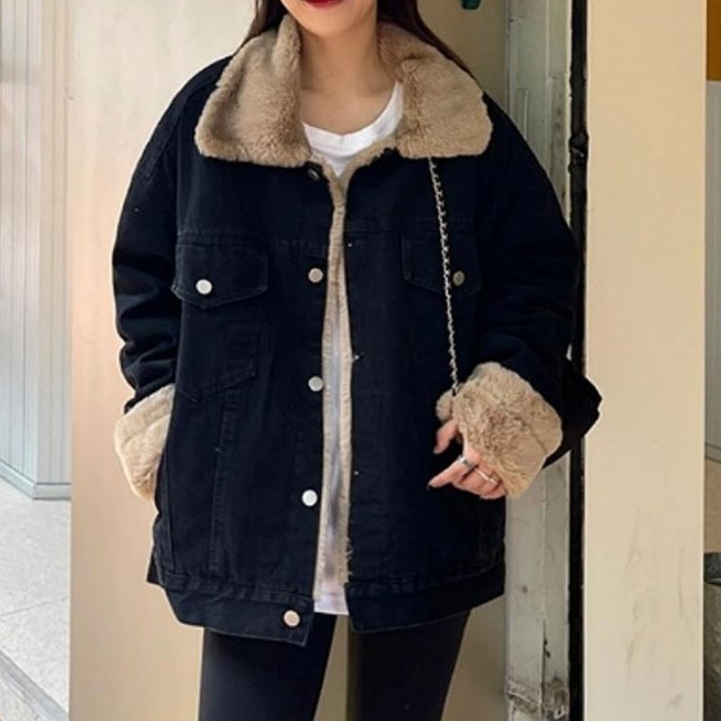 안감 퍼 캐주얼 오버핏 실루엣으로 편안한 착용감의 점퍼