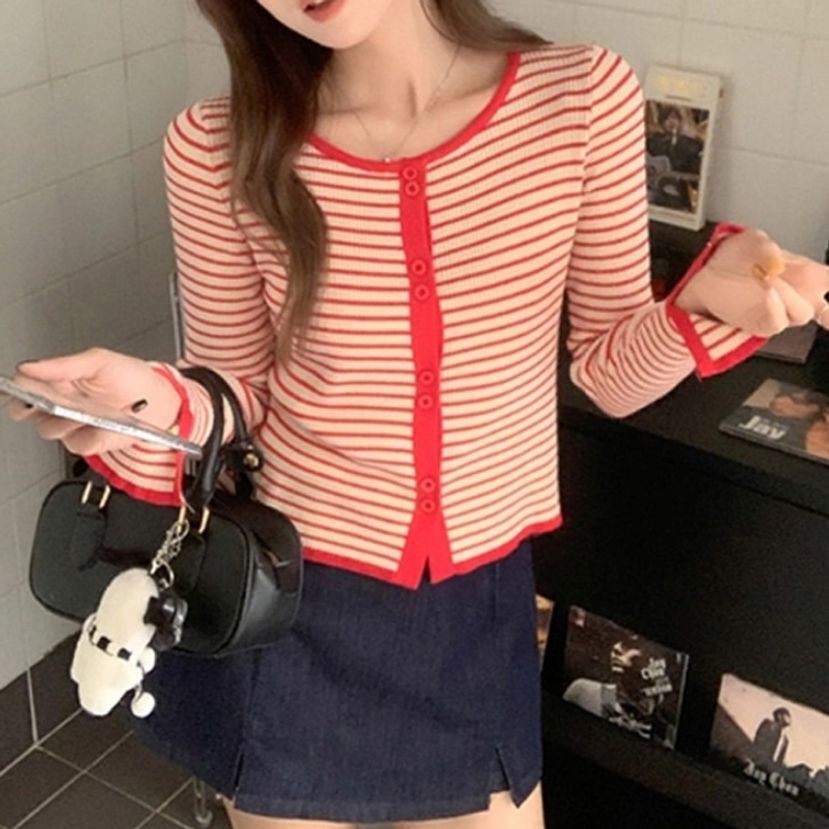 스트라이프 롤업 산뜻하고 경쾌한 분위기의 데일리 가디건
