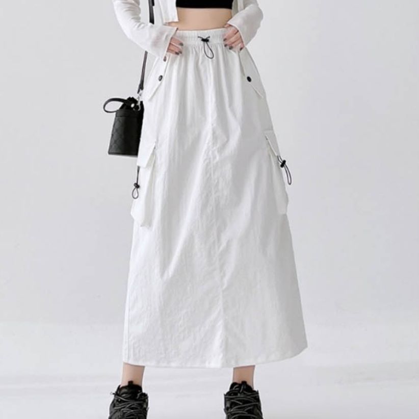 트렌디 밴딩 다양한 스타일링이 가능한 롱 기장의 스커트