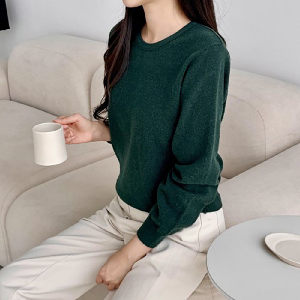 여성 라운드넥 베이직 무지 울 니트