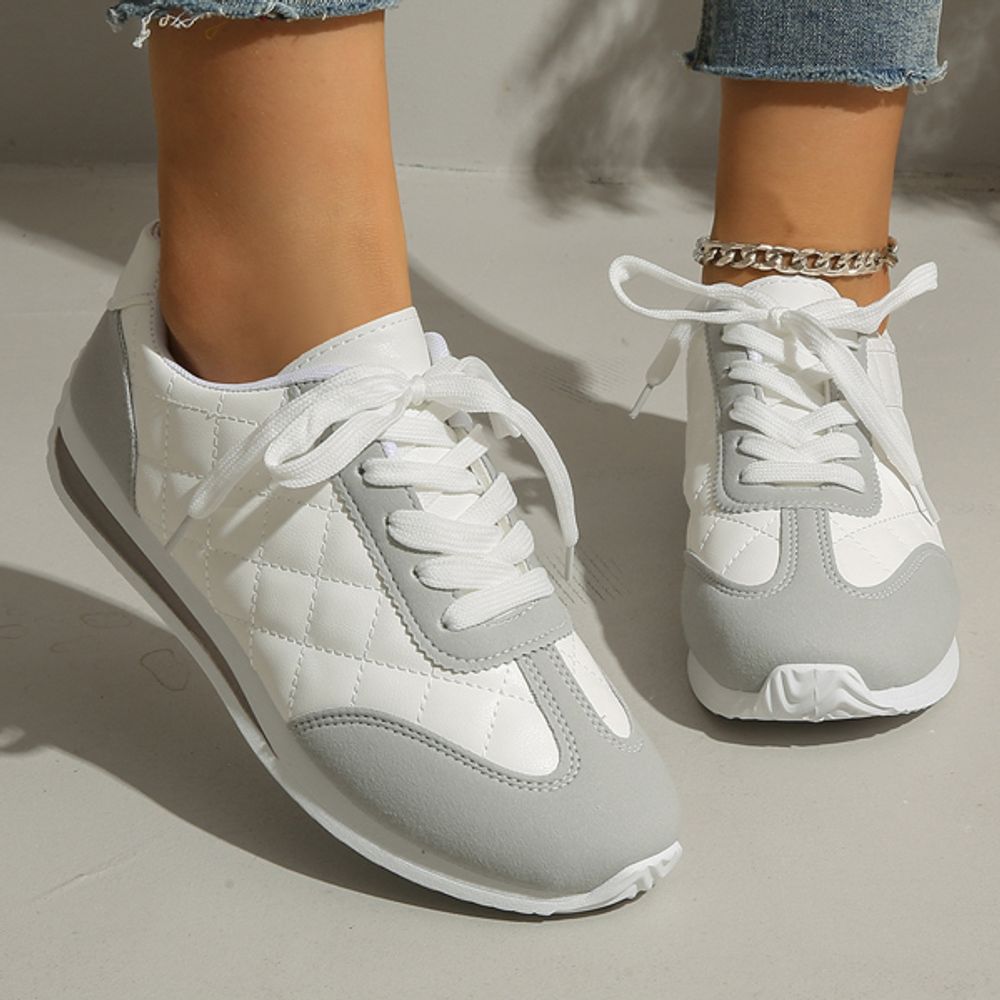 퀄팅 레더 빅사이즈 여자 데일리 스니커즈