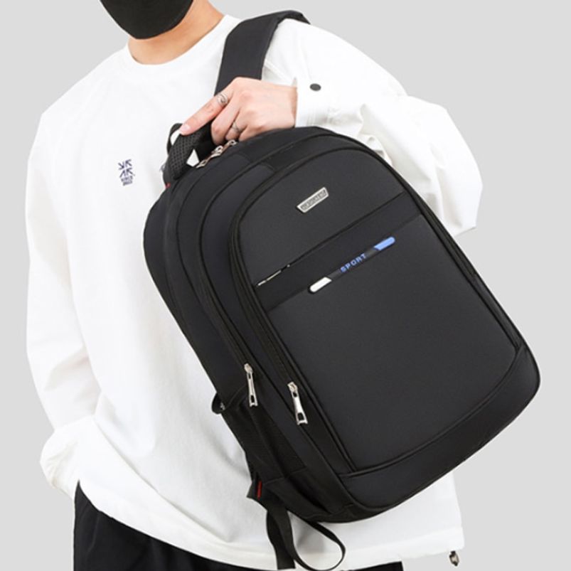 학생가방 다용도 3단 수납공간으로 구성 되어있는 백팩