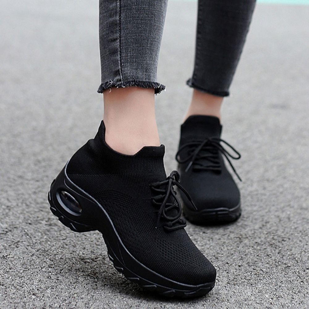 니트 여성 슬립온 스니커즈 키높이 슈즈 캐주얼 신발