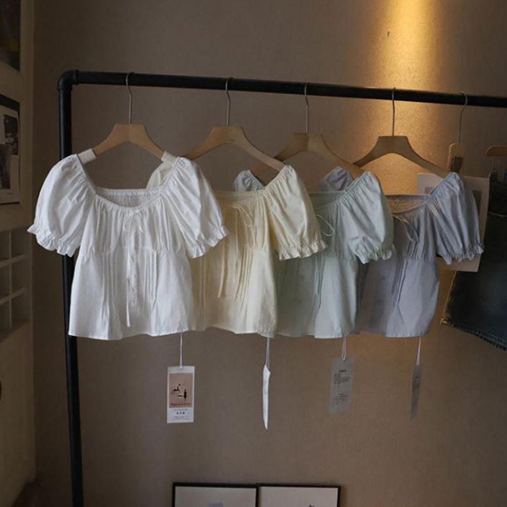 여성 러블리 셔링 스퀘어넥 반팔 블라우스