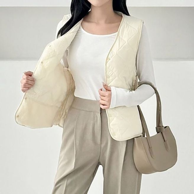 여성 퀄팅 포인트 다이아 패딩 조끼 ATZ