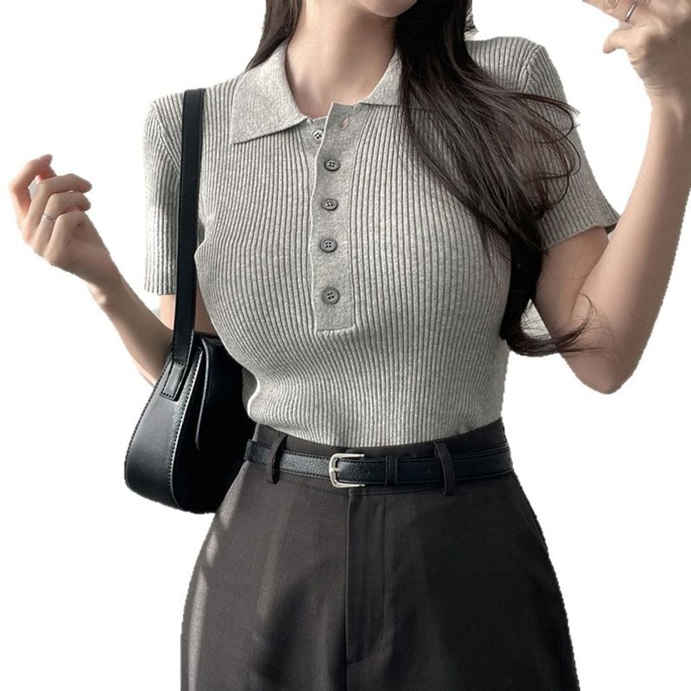 여성 베이직 카라 버튼 반팔 니트 ATZ