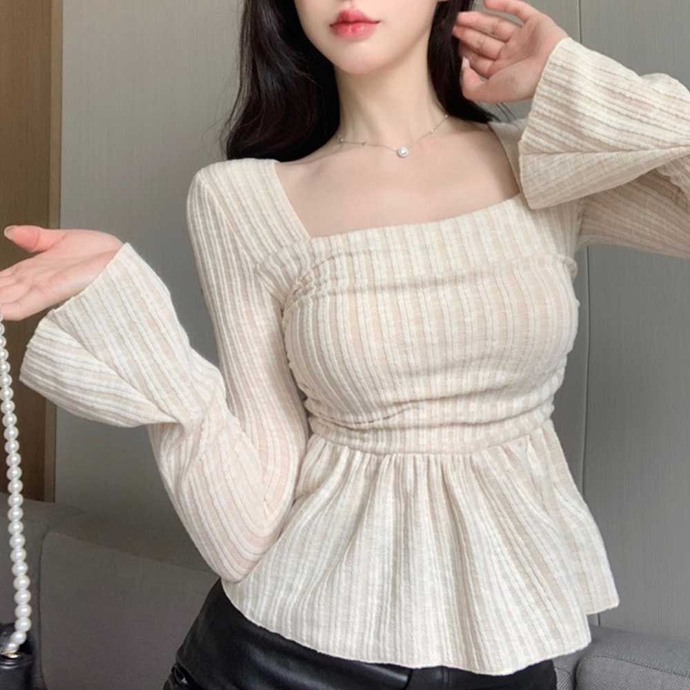 스퀘어넥 여성스런 러블리한 밑단프릴 큰골지 긴팔 티셔츠