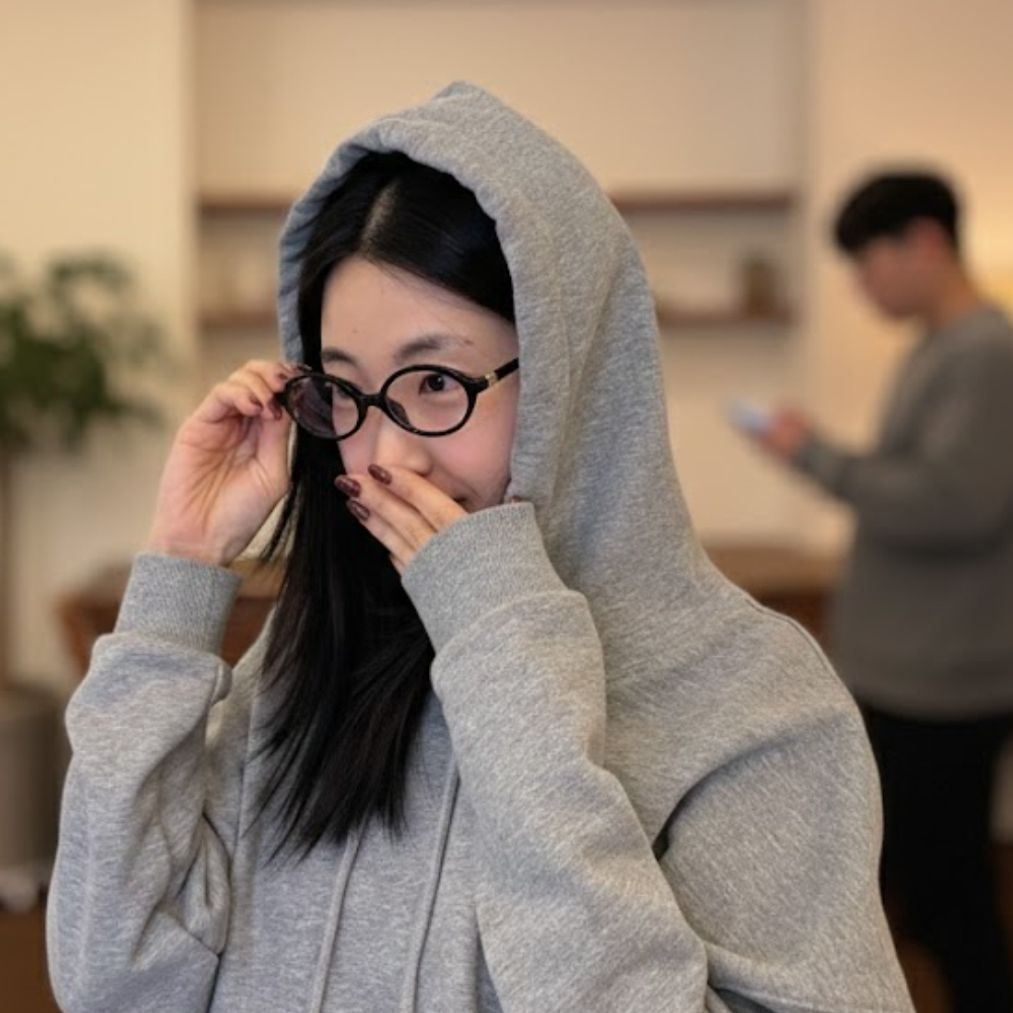 긱시크 오벌형 뿔테 안경 블랙